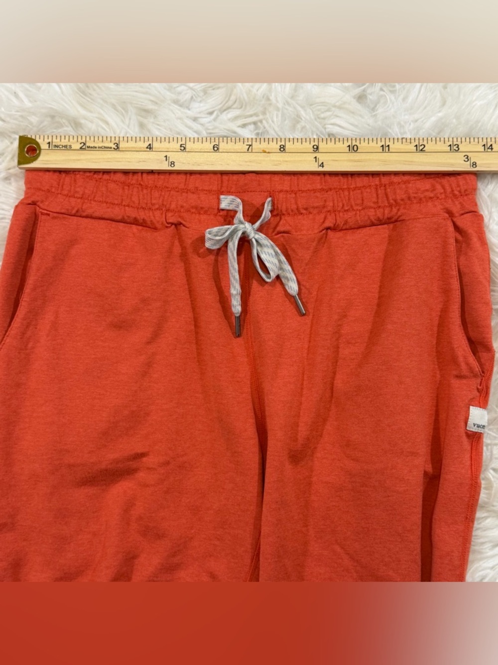 Vuori Women's Performance Jogger in Grapefruit Heather XS - Picture 9 of 10